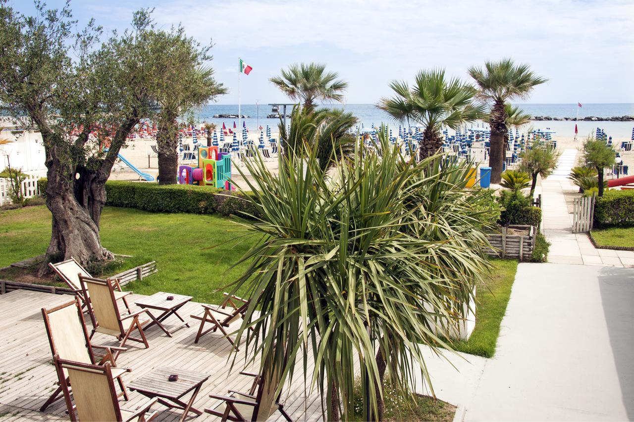 Residence Sunrise San Benedetto del Tronto Exterior foto